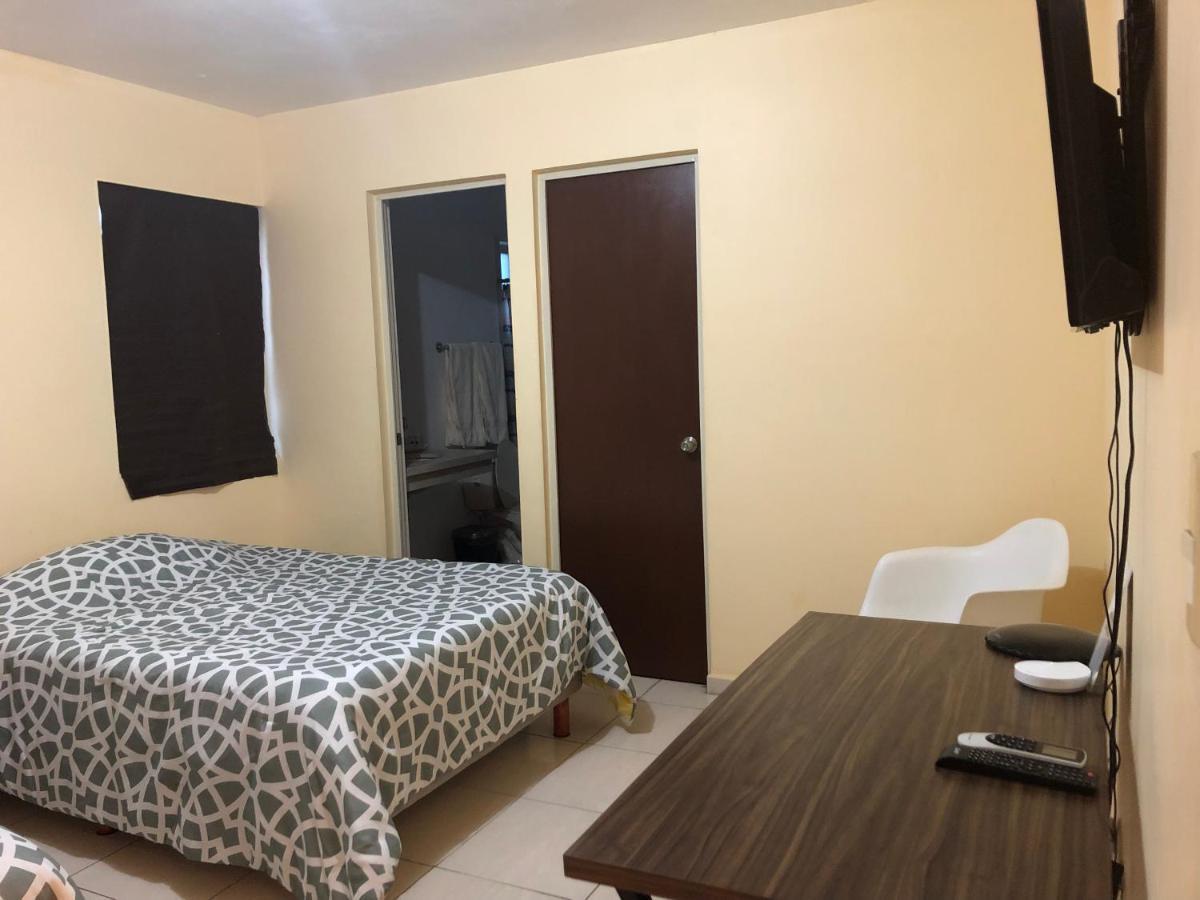 Consulado Suites Μοντερέι Εξωτερικό φωτογραφία